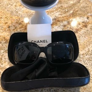 Authentic Chanel 5076h sunglasses mother of pearl